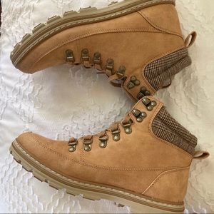 Cliffs/White Mountain “Karmen” boot